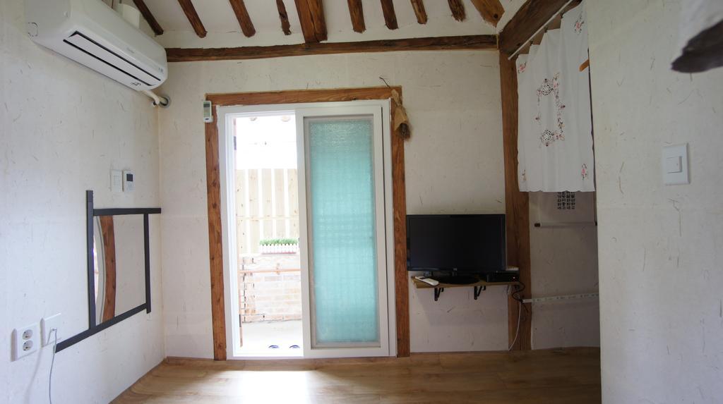 1928 Suimmaru Hanok Guesthouse Jeonju Habitación foto